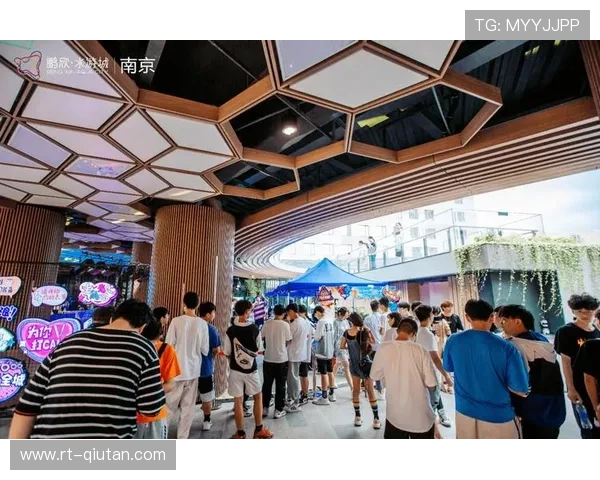 UFC赛事联动上海百家商户推出消费福利，“赛事+商圈”模式激发城市经济新活力